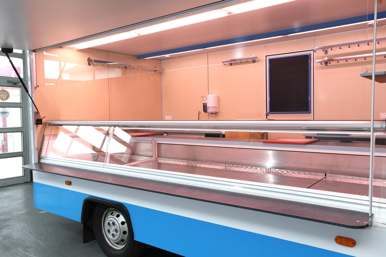 Tourenmobil BORCO HÖHNS - Pojízdná prodejna: obrázek 4 Tourenmobil BORCO HÖHNS - Pojízdná prodejna: obrázek 4