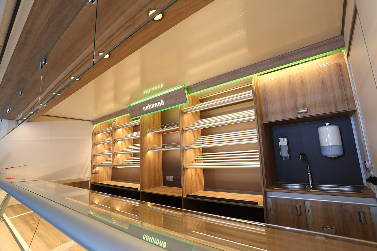 Verkaufsanhänger BORCO HÖHNS - Prodejní přívěs: obrázek 5 Verkaufsanhänger BORCO HÖHNS - Prodejní přívěs: obrázek 5