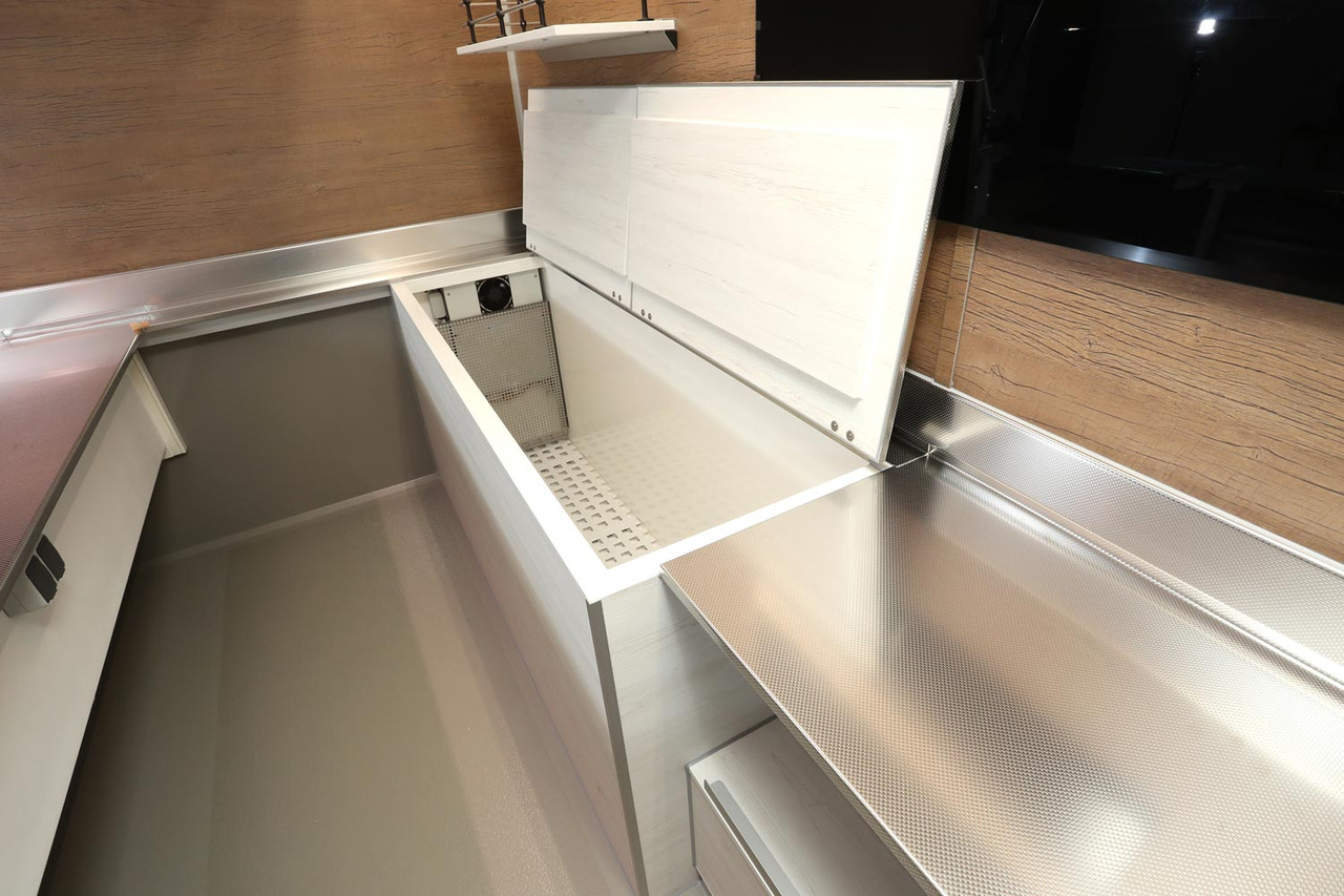 Verkaufsanhänger BORCO HÖHNS - Prodejní přívěs: obrázek 4 Verkaufsanhänger BORCO HÖHNS - Prodejní přívěs: obrázek 4