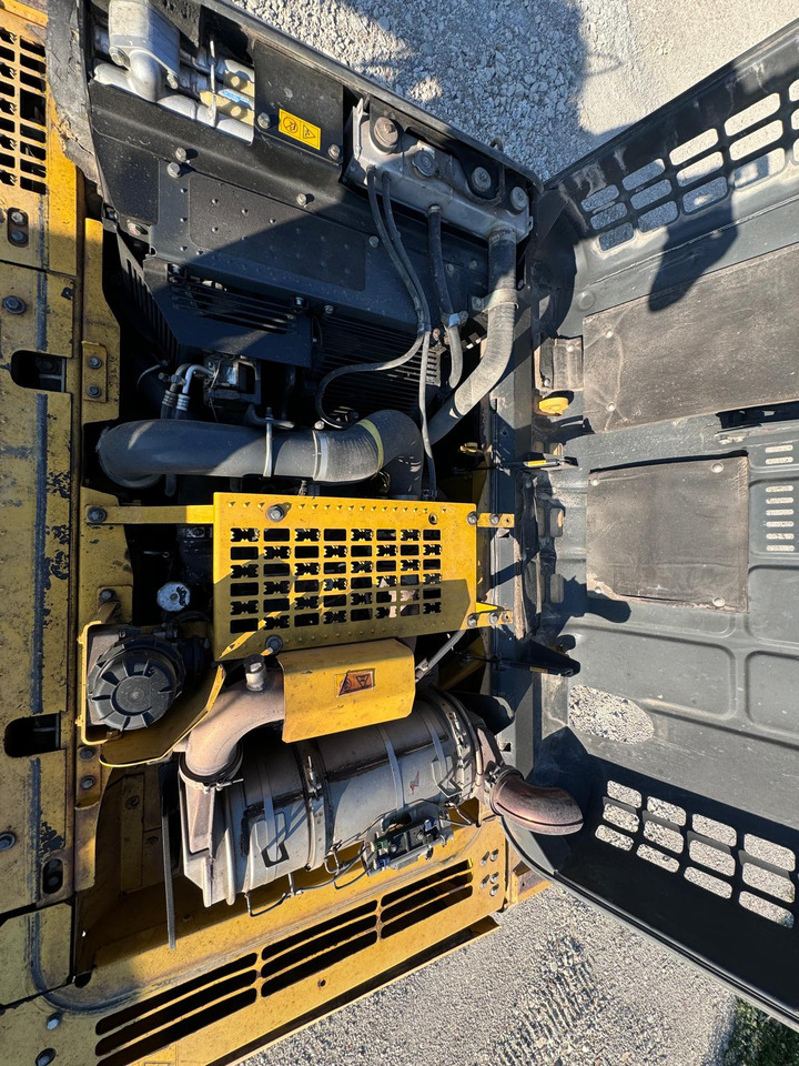 Pásové rýpadlo KOMATSU PC360 LC 10: obrázek 9