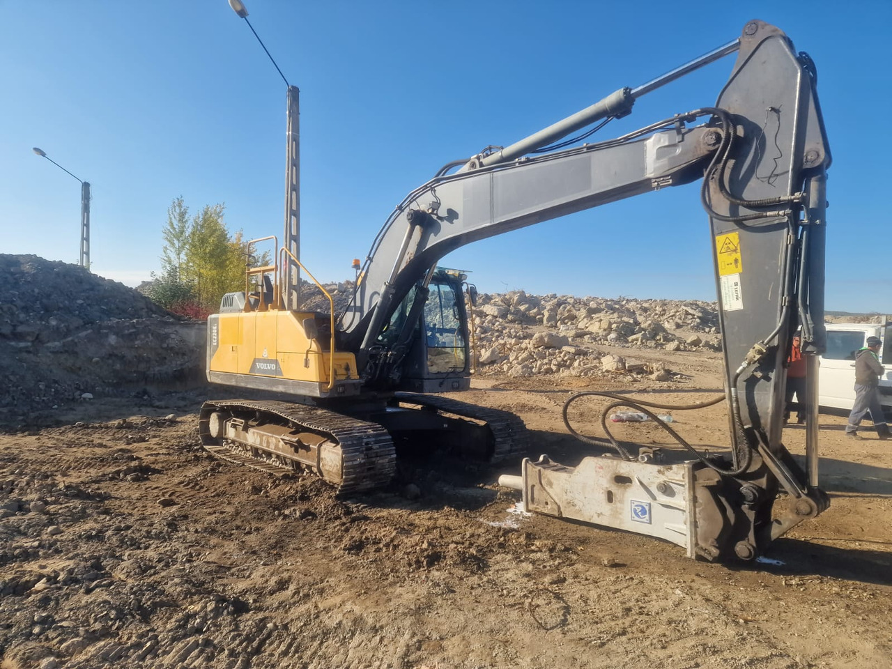 VOLVO EC220 E - Rýpadlo: obrázek 2 VOLVO EC220 E - Rýpadlo: obrázek 2