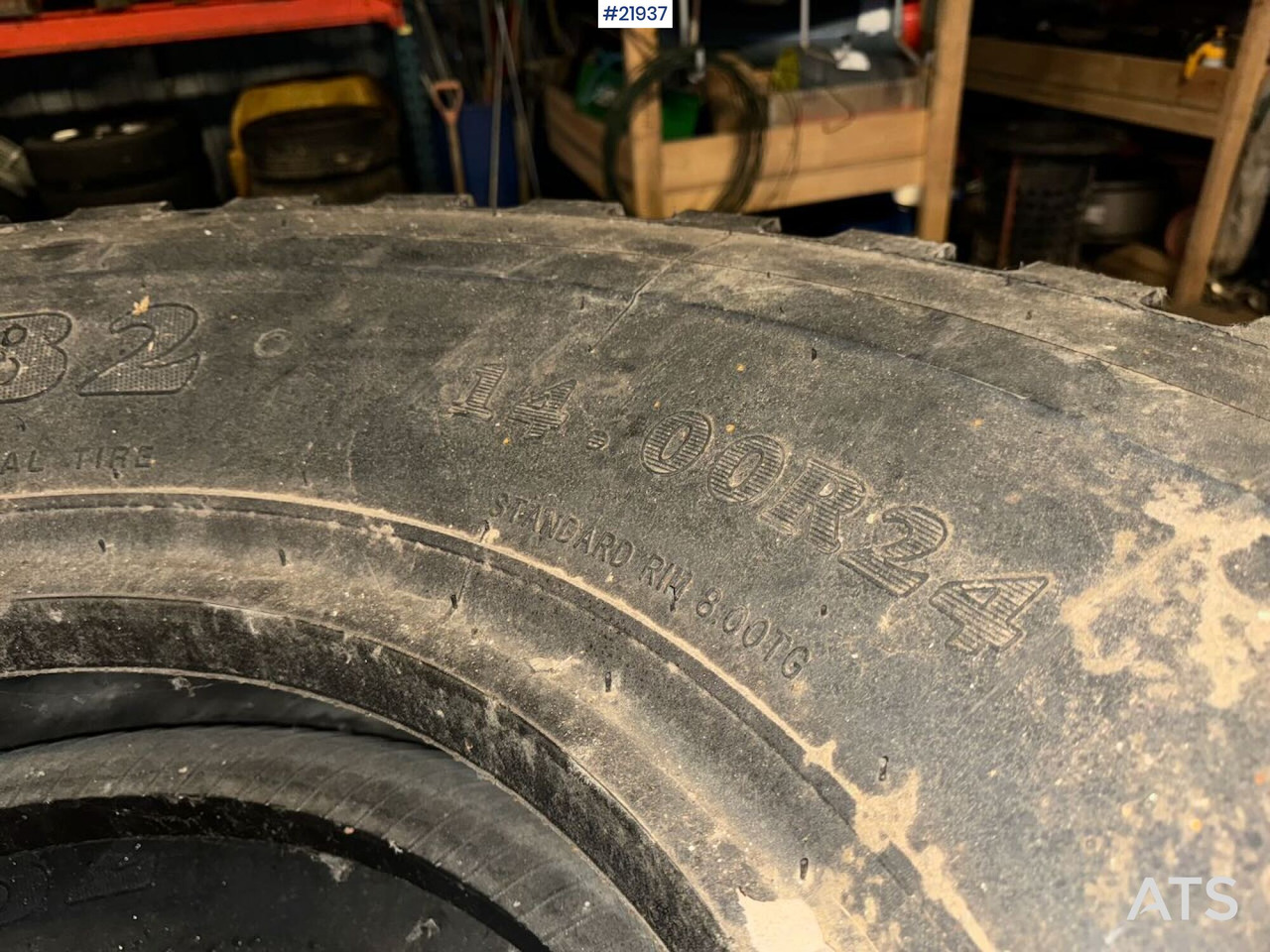 4 stk dekk til hjullaster eller veghøvel - Pneumatiky pro Stavební technika: obrázek 5 4 stk dekk til hjullaster eller veghøvel - Pneumatiky pro Stavební technika: obrázek 5