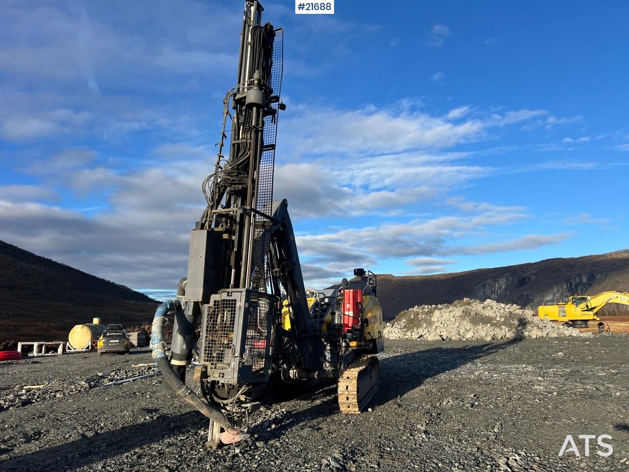 Atlas Copco T35R-01 Borerigg m/ cop 2540 hammer, sliper og Leica gps - Vrtná souprava: obrázek 2 Atlas Copco T35R-01 Borerigg m/ cop 2540 hammer, sliper og Leica gps - Vrtná souprava: obrázek 2