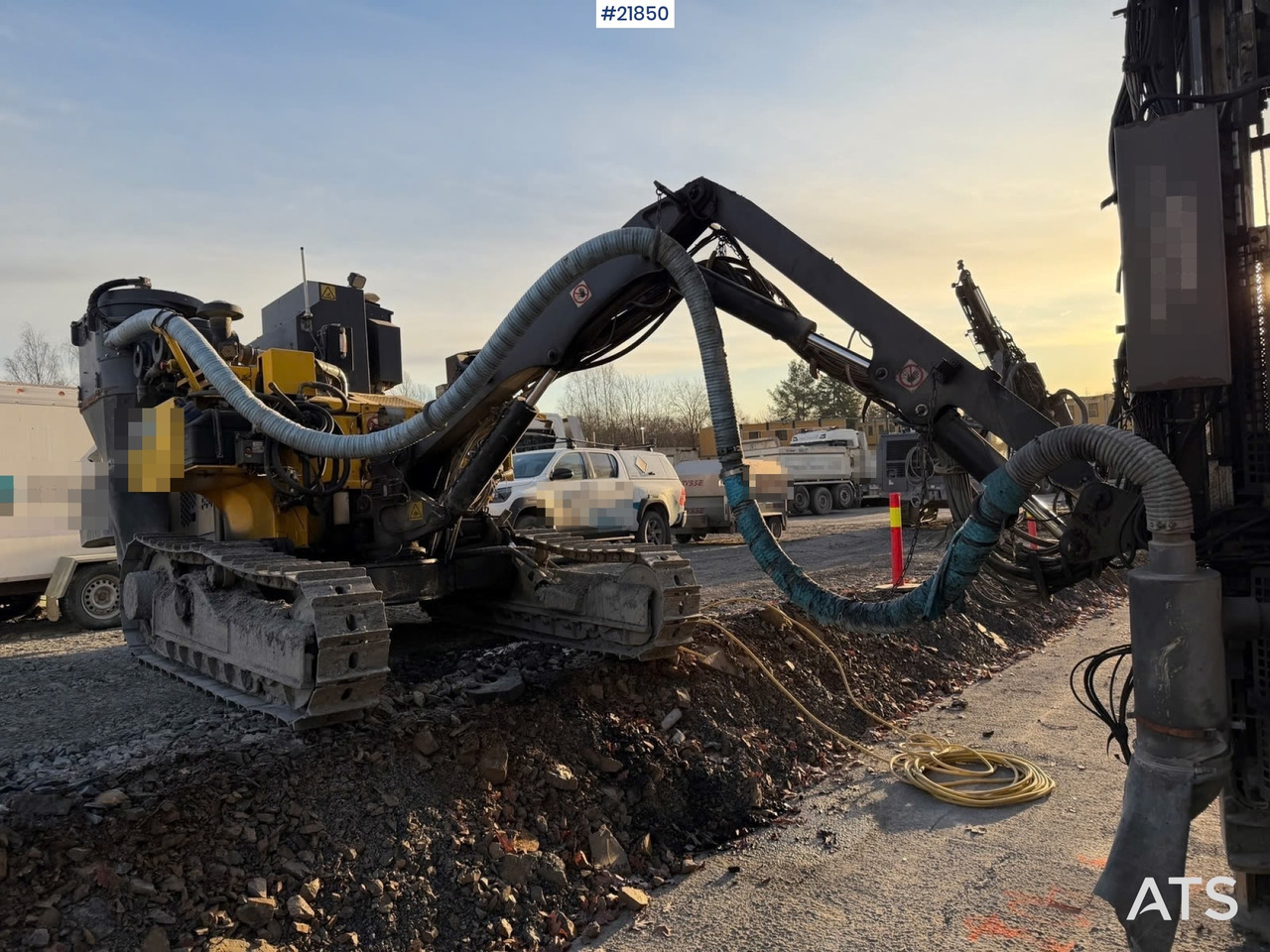 Atlas Epiroc T30 - Vrtná souprava: obrázek 2 Atlas Epiroc T30 - Vrtná souprava: obrázek 2