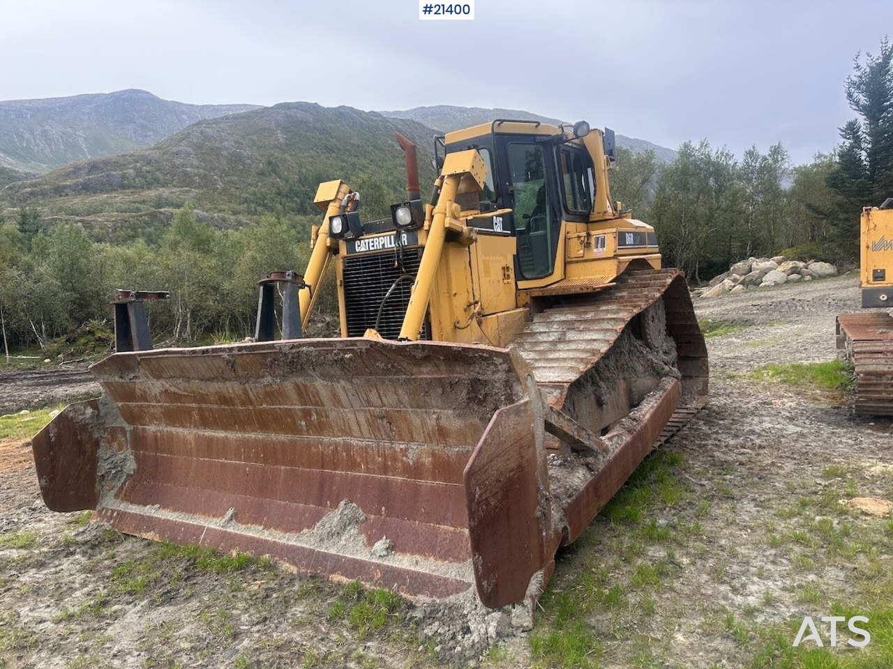 Buldozer Caterpillar D6R LGP: obrázek 6