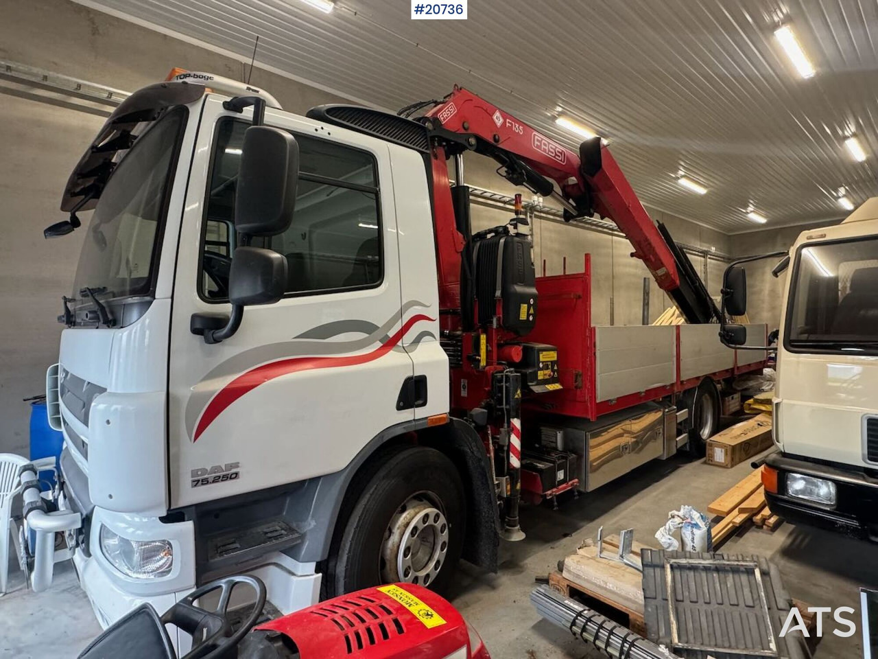 DAF CF75.250 - Nákladní automobil valníkový/ Plošinový, Auto s hydraulickou rukou: obrázek 2 DAF CF75.250 - Nákladní automobil valníkový/ Plošinový, Auto s hydraulickou rukou: obrázek 2