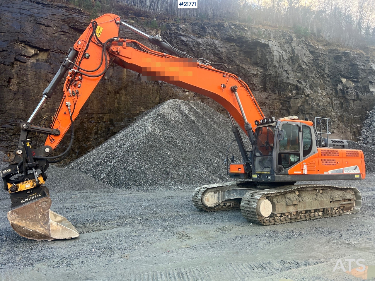 Doosan Dx300lc-5 Gravemaskin m/ rototilt og pusseskuffe - Rýpadlo: obrázek 1 Doosan Dx300lc-5 Gravemaskin m/ rototilt og pusseskuffe - Rýpadlo: obrázek 1