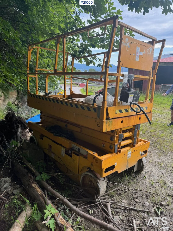 Hauolette Compact 10N 0864 - Nůžková plošina: obrázek 3 Hauolette Compact 10N 0864 - Nůžková plošina: obrázek 3