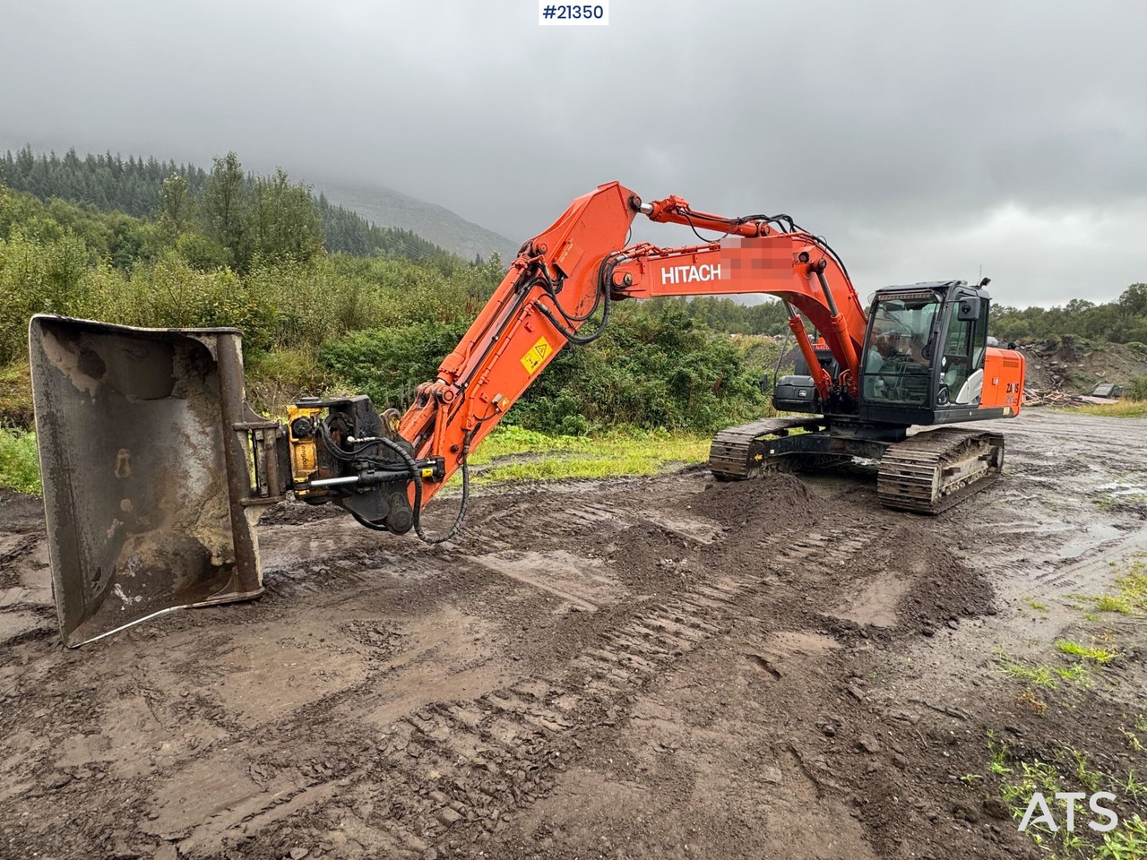 Hitachi ZX210LC - Rýpadlo: obrázek 2 Hitachi ZX210LC - Rýpadlo: obrázek 2