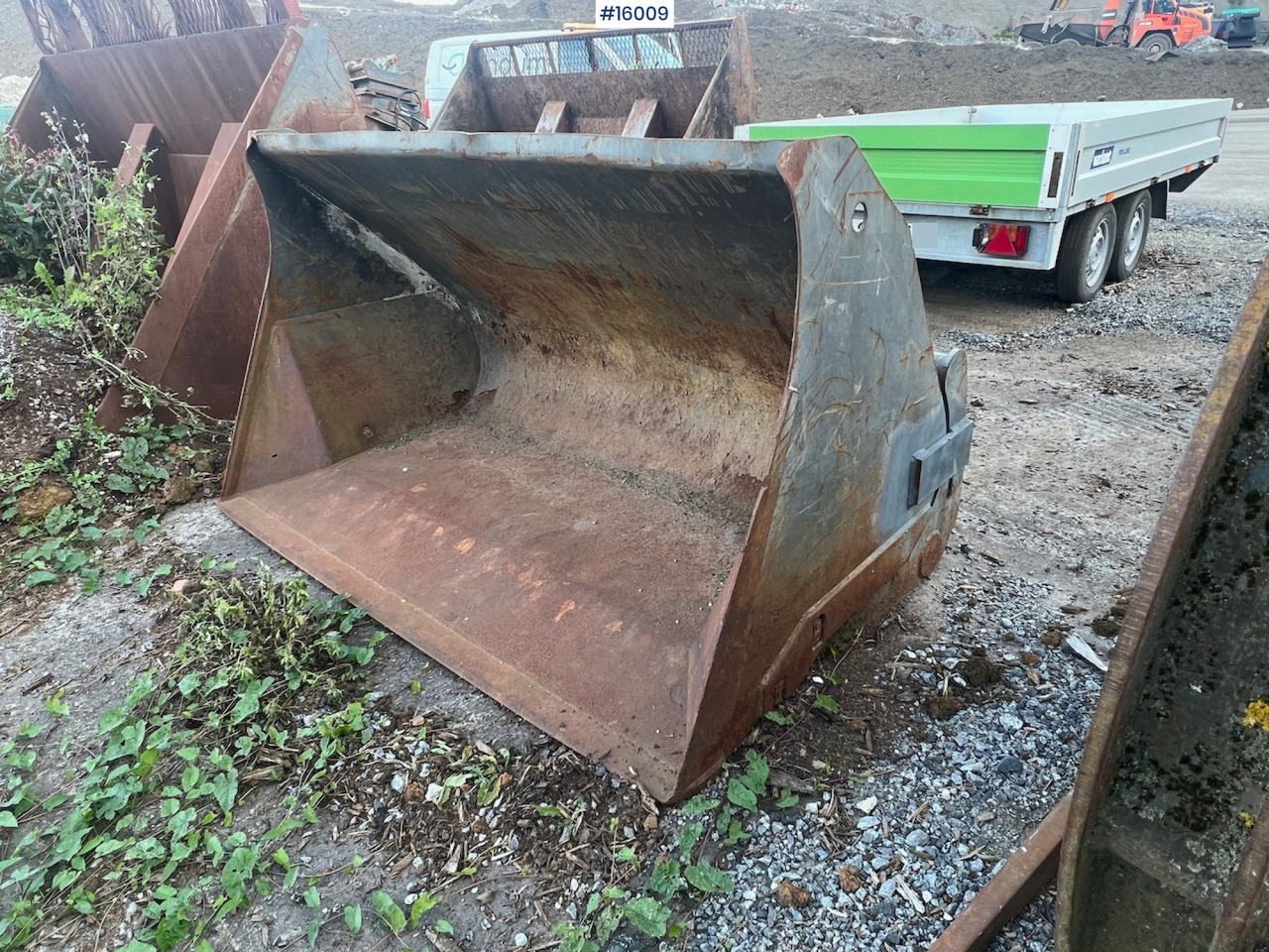 Hjullasterskuffe m/ liten BM feste - Nakládací lžíce pro Stavební technika: obrázek 3 Hjullasterskuffe m/ liten BM feste - Nakládací lžíce pro Stavební technika: obrázek 3