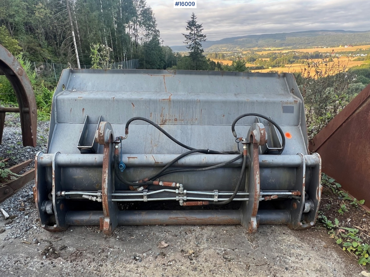 Hjullasterskuffe m/ liten BM feste - Nakládací lžíce pro Stavební technika: obrázek 5 Hjullasterskuffe m/ liten BM feste - Nakládací lžíce pro Stavební technika: obrázek 5