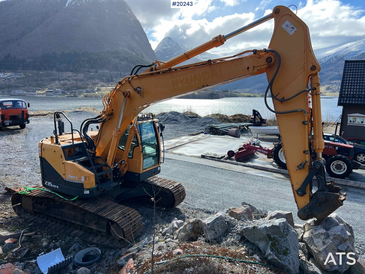 Hyundai Robex 235LCR-9 m/ Graveskuffe og gps - Rýpadlo: obrázek 1 Hyundai Robex 235LCR-9 m/ Graveskuffe og gps - Rýpadlo: obrázek 1
