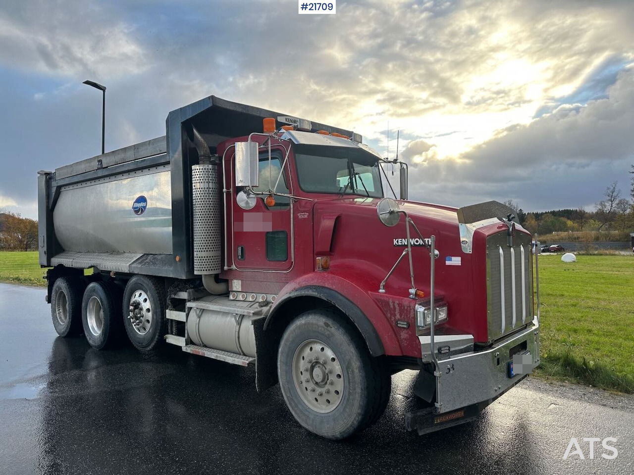 Kenworth 2005 KENWORTH T800 tippbil 8x4 m/ Rhodes påbygg, kompressor, vibrator i kassen. Høy lasteevne! SE VIDEO. - Sklápěč: obrázek 5 Kenworth 2005 KENWORTH T800 tippbil 8x4 m/ Rhodes påbygg, kompressor, vibrator i kassen. Høy lasteevne! SE VIDEO. - Sklápěč: obrázek 5