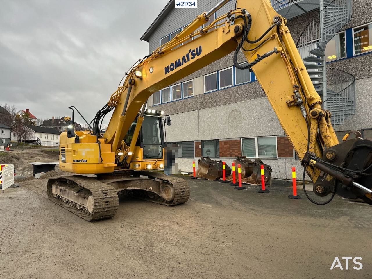 Komatsu PC228USLC-8 gravemaskin m/ 3 skuffer og rototilt. SE VIDEO - Pásové rýpadlo: obrázek 1 Komatsu PC228USLC-8 gravemaskin m/ 3 skuffer og rototilt. SE VIDEO - Pásové rýpadlo: obrázek 1