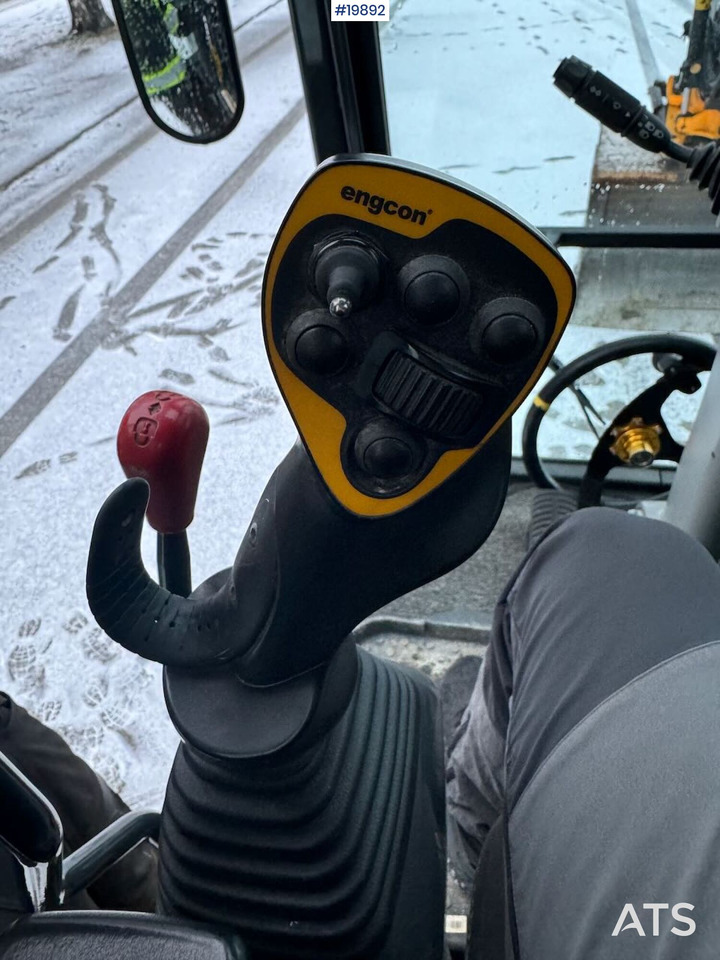 Kolesové rýpadlo Komatsu PW148-11: obrázek 34