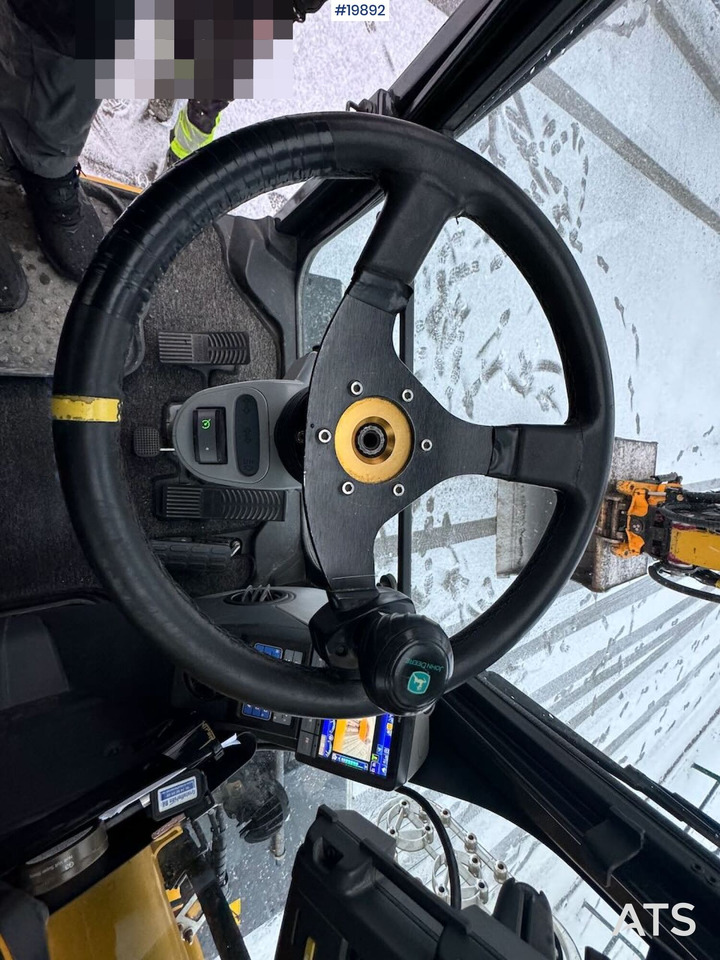 Kolesové rýpadlo Komatsu PW148-11: obrázek 30