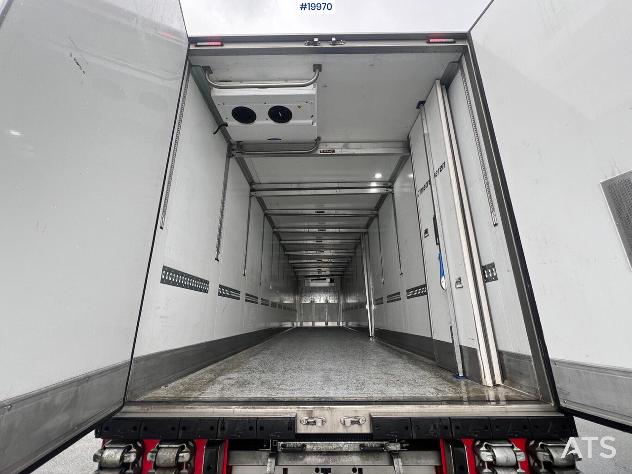 LeciTrailer skapsemi - Chladírenský návěs: obrázek 3 LeciTrailer skapsemi - Chladírenský návěs: obrázek 3