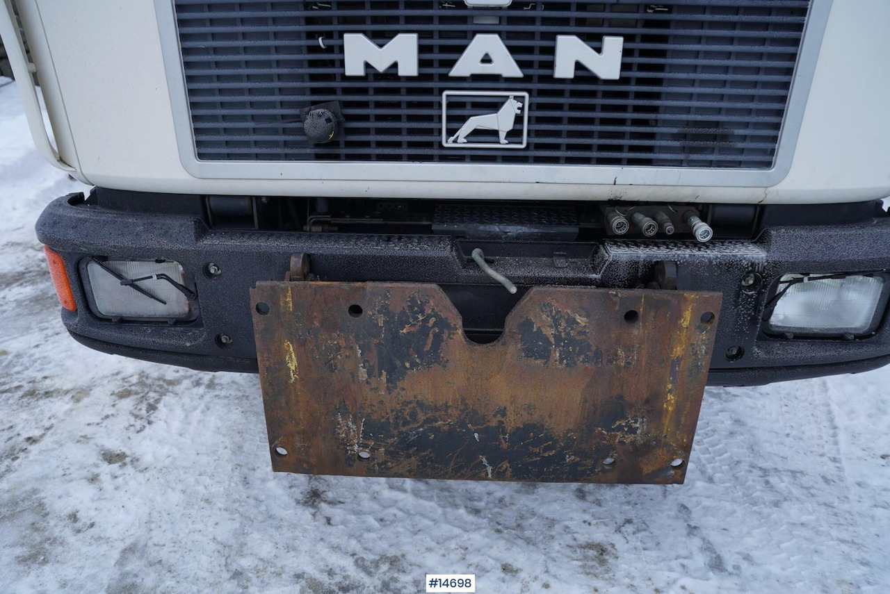 Nákladní automobil valníkový/ Plošinový, Auto s hydraulickou rukou MAN 13.232: obrázek 10