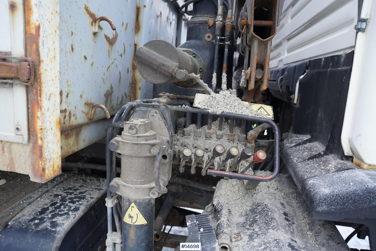 Nákladní automobil valníkový/ Plošinový, Auto s hydraulickou rukou MAN 13.232: obrázek 31