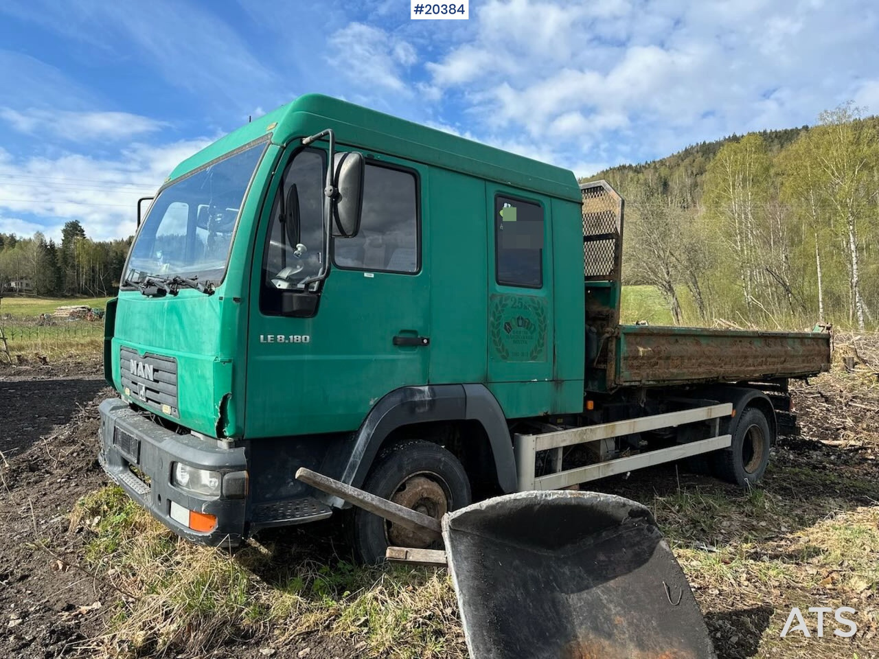 MAN LE8.180 - Nákladní automobil valníkový/ Plošinový: obrázek 1 MAN LE8.180 - Nákladní automobil valníkový/ Plošinový: obrázek 1