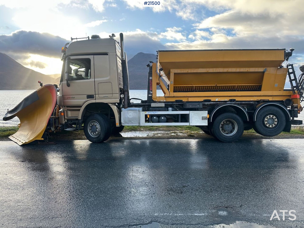 Mercedes Actros 2848 4x4+2 brøyterigget krokbil - Hákový nosič kontejnerů: obrázek 2 Mercedes Actros 2848 4x4+2 brøyterigget krokbil - Hákový nosič kontejnerů: obrázek 2