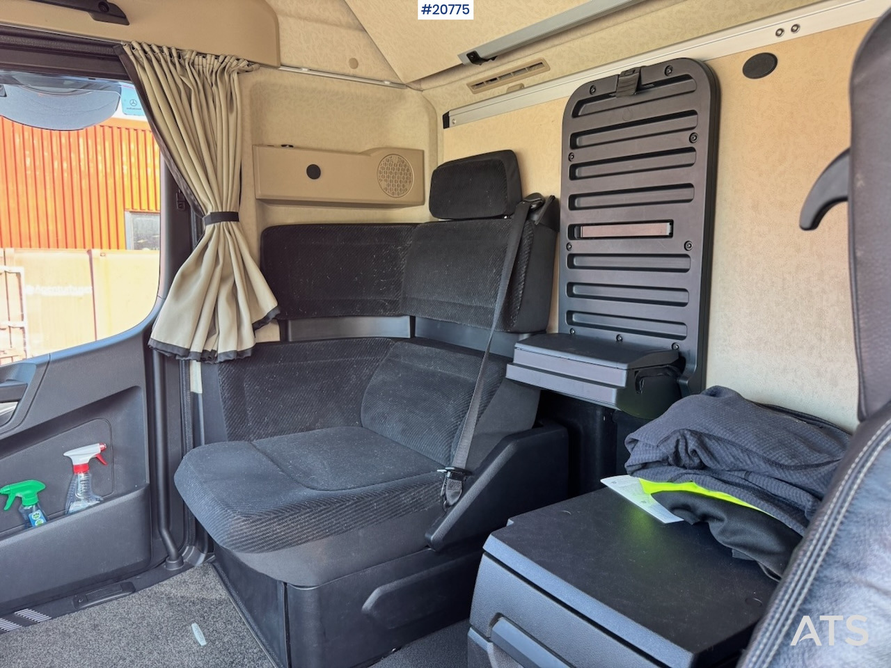 Mercedes Actros leasing Mercedes Actros: obrázek 30 Mercedes Actros leasing Mercedes Actros: obrázek 30