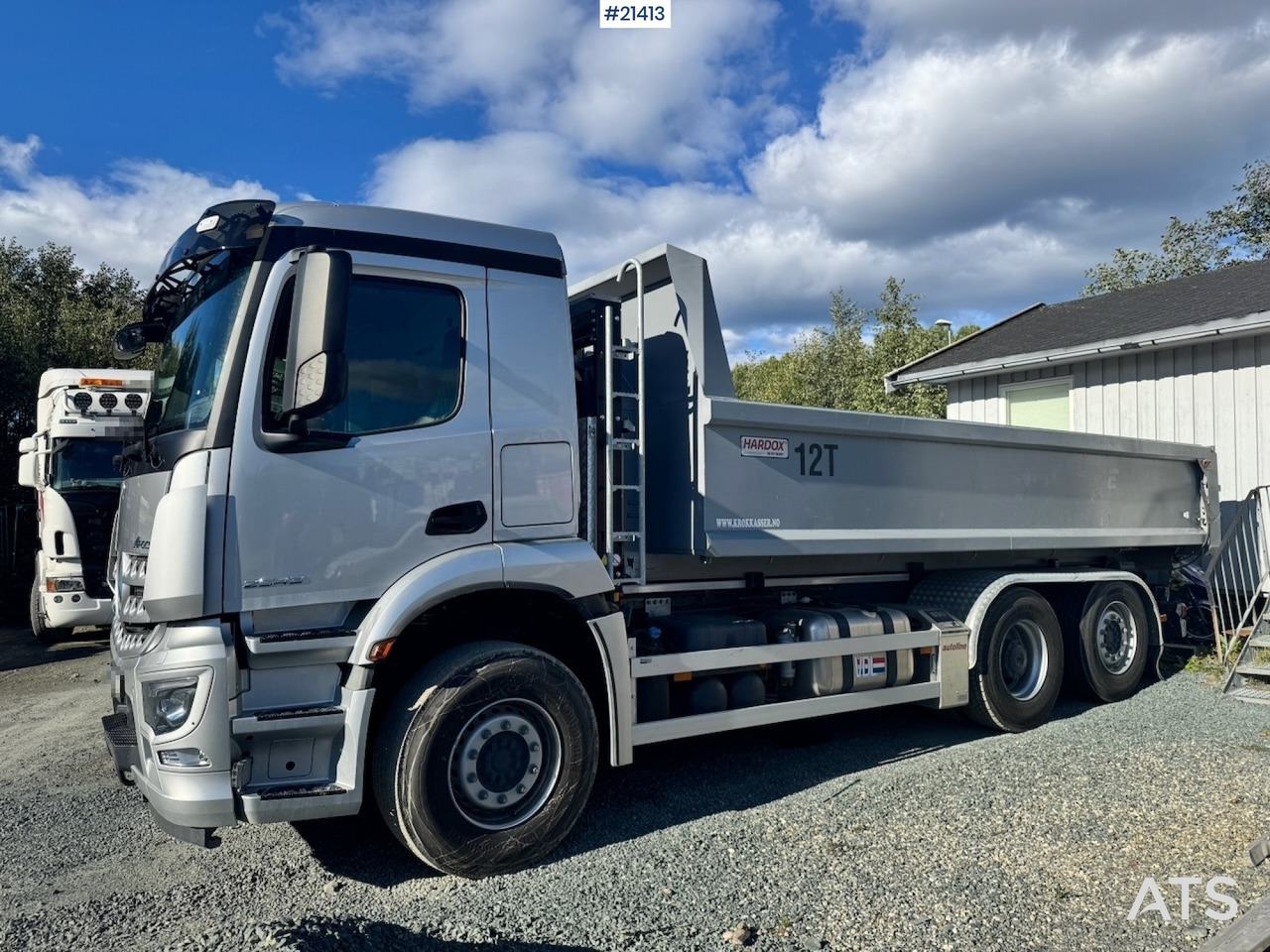 Mercedes Arocs 2543 - Hákový nosič kontejnerů: obrázek 3 Mercedes Arocs 2543 - Hákový nosič kontejnerů: obrázek 3