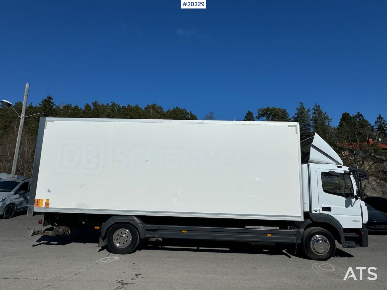 Mercedes Atego 1524 - Skříňový nákladní auto: obrázek 3 Mercedes Atego 1524 - Skříňový nákladní auto: obrázek 3