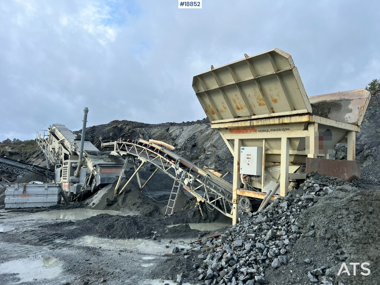 Metso Lokotrack LT220D Finknuser m/ sikt, matekasse og transportbånd - Mobilní drtič: obrázek 1 Metso Lokotrack LT220D Finknuser m/ sikt, matekasse og transportbånd - Mobilní drtič: obrázek 1