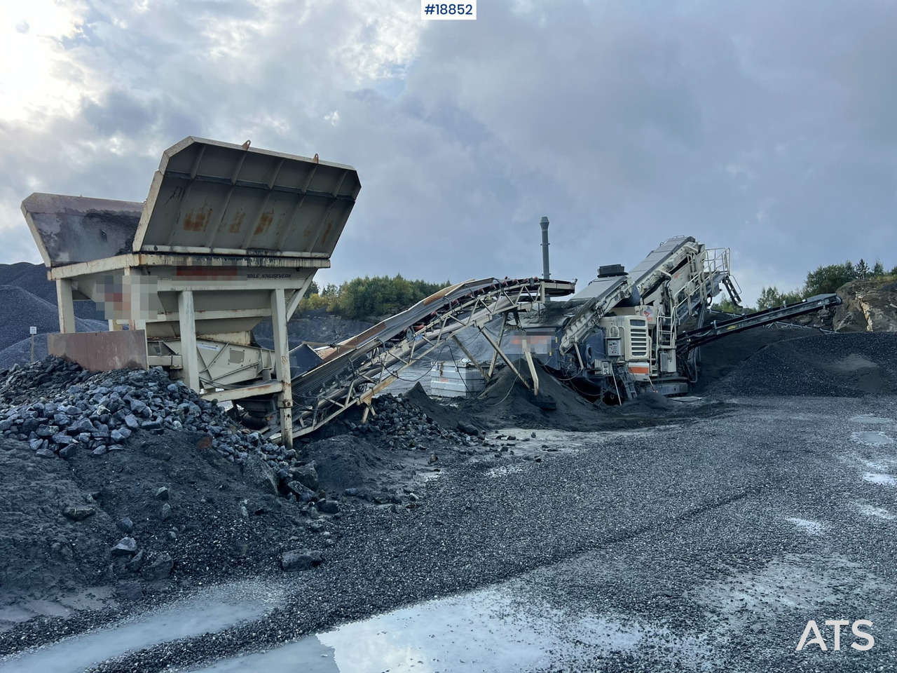 Metso Lokotrack LT220D Finknuser m/ sikt, matekasse og transportbånd - Mobilní drtič: obrázek 2 Metso Lokotrack LT220D Finknuser m/ sikt, matekasse og transportbånd - Mobilní drtič: obrázek 2