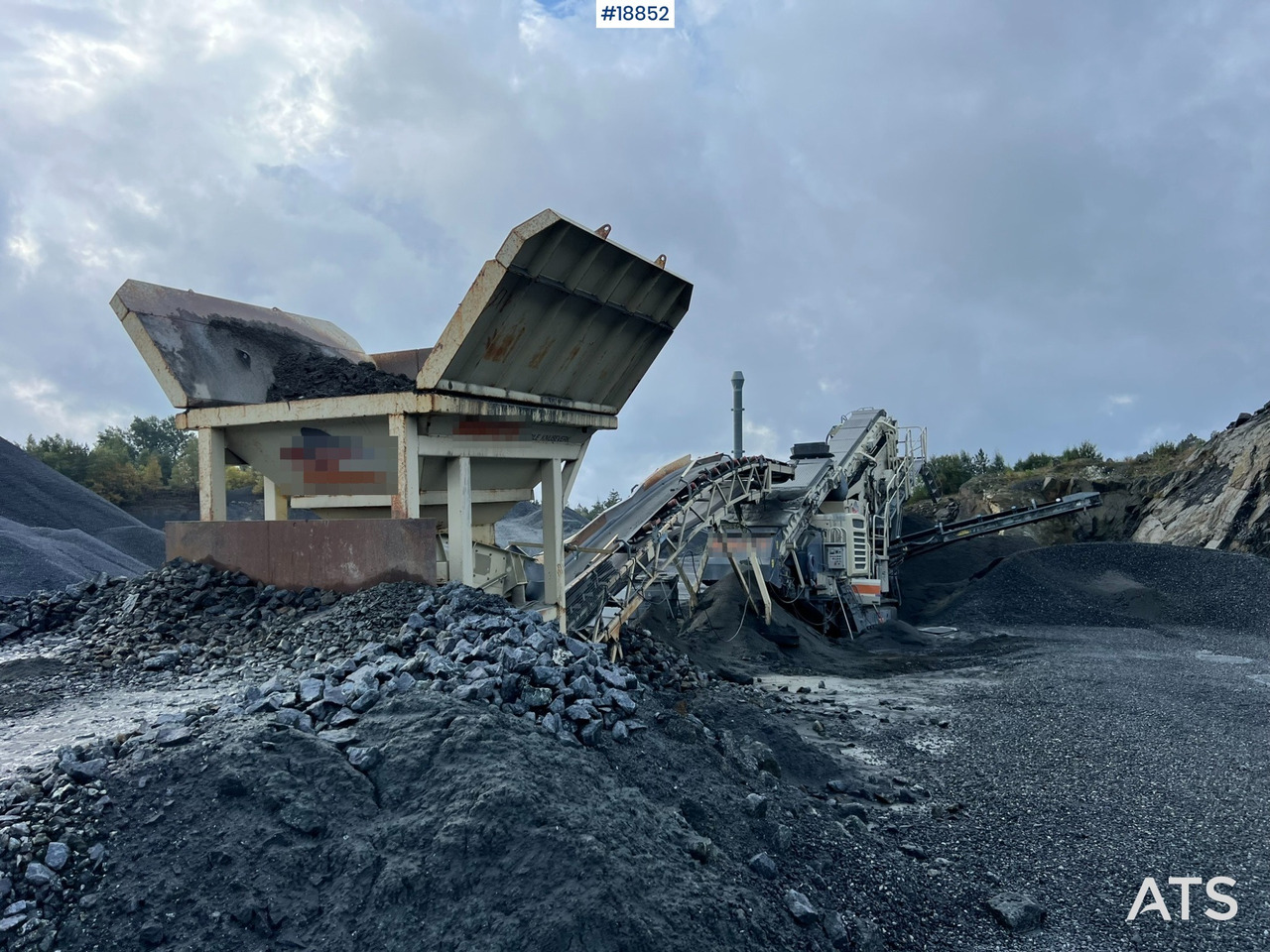Metso Lokotrack LT220D Finknuser m/ sikt, matekasse og transportbånd - Mobilní drtič: obrázek 3 Metso Lokotrack LT220D Finknuser m/ sikt, matekasse og transportbånd - Mobilní drtič: obrázek 3