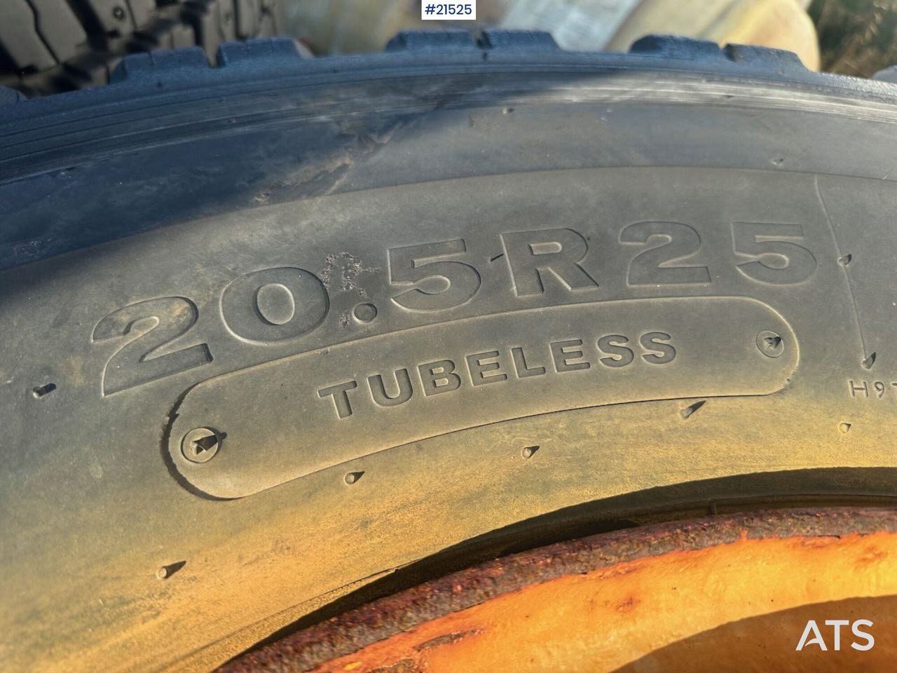 Michelin hjullaster dekk til Volvo L110 - Kompletní kolo pro Stavební technika: obrázek 3 Michelin hjullaster dekk til Volvo L110 - Kompletní kolo pro Stavební technika: obrázek 3