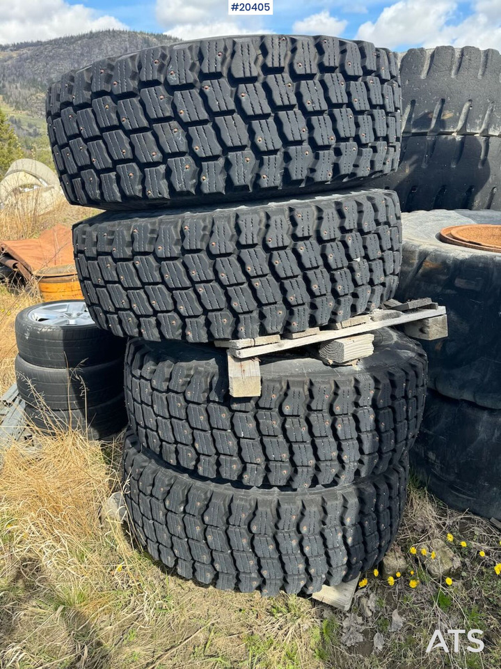 Michelin vinterdekk m/ felg - Pneumatiky a ráfky pro Stavební technika: obrázek 5 Michelin vinterdekk m/ felg - Pneumatiky a ráfky pro Stavební technika: obrázek 5