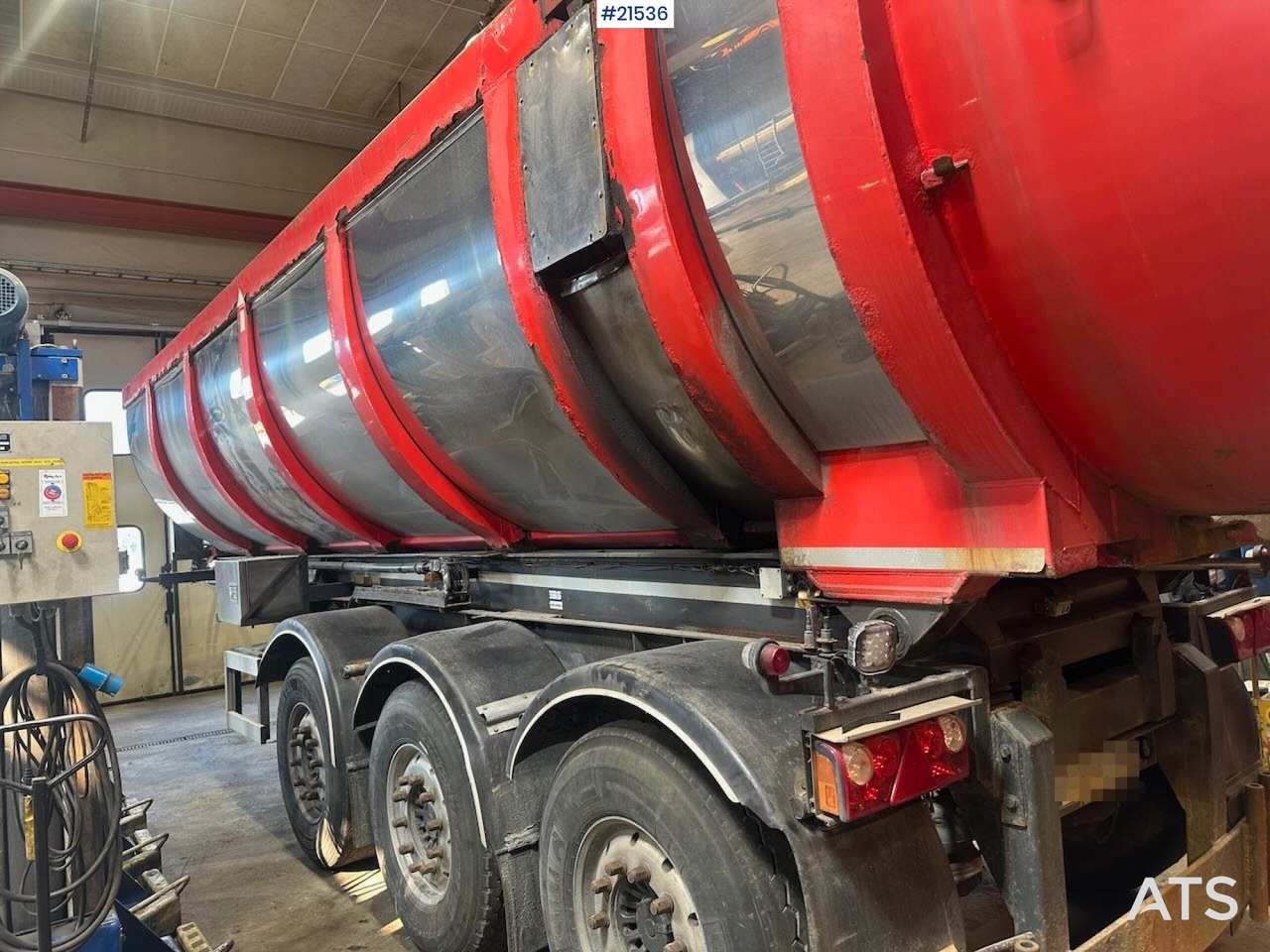 Nor-Slep SE-42 3 akslet tippsemi m/ kapellduk - Sklápěcí návěs: obrázek 3 Nor-Slep SE-42 3 akslet tippsemi m/ kapellduk - Sklápěcí návěs: obrázek 3