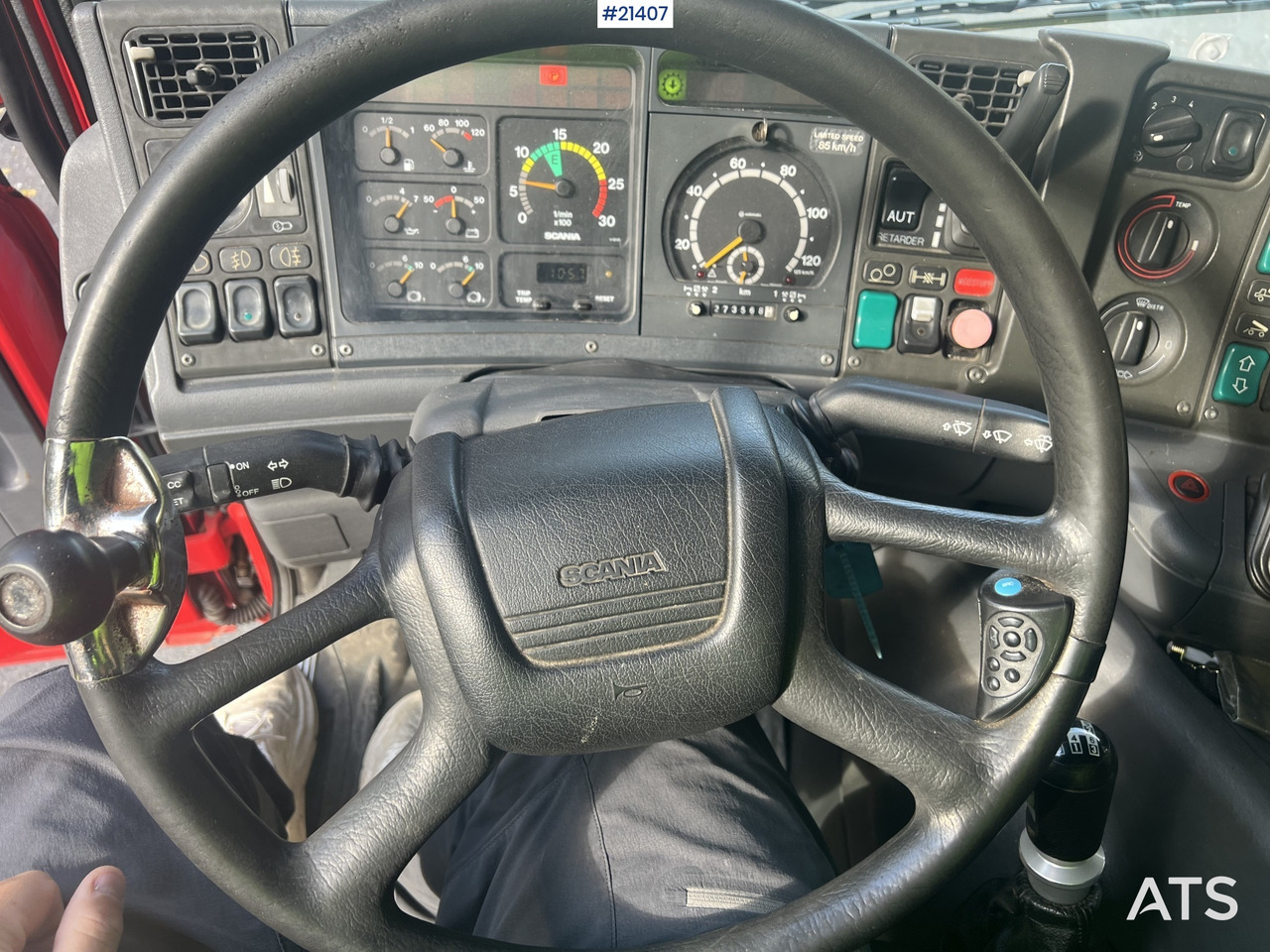 Sklápěč Scania P124G: obrázek 31