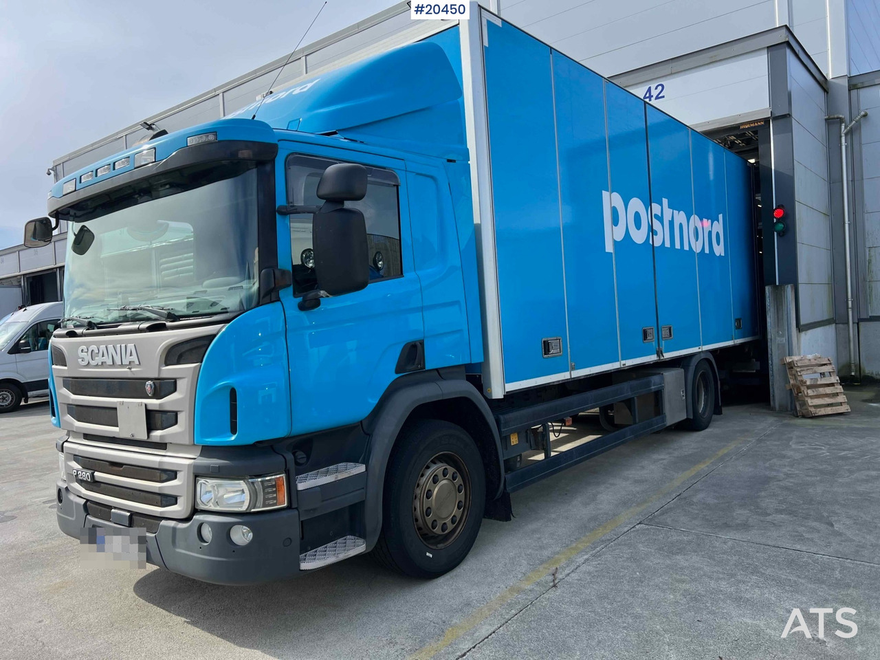 Skříňový nákladní auto Scania P280 4x2 Skapbil m/ lift og full sideåpning. SE VIDEO: obrázek 14