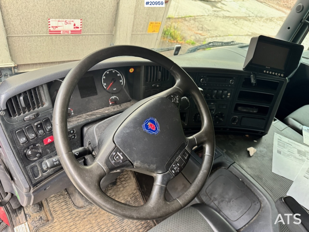Skříňový nákladní auto Scania P280: obrázek 24