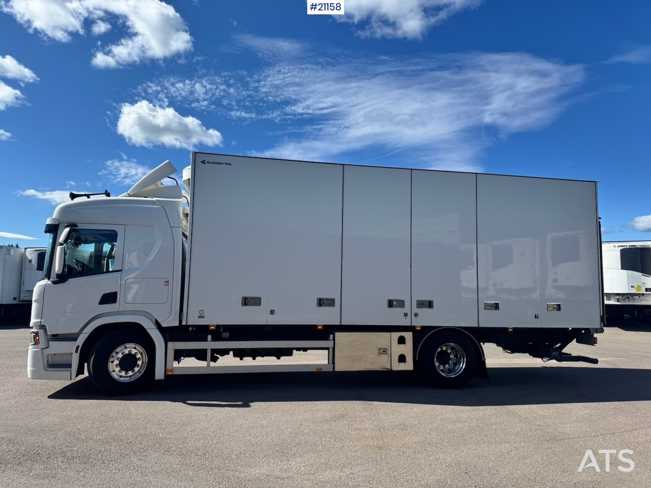 Scania P360 - Skříňový nákladní auto: obrázek 3 Scania P360 - Skříňový nákladní auto: obrázek 3