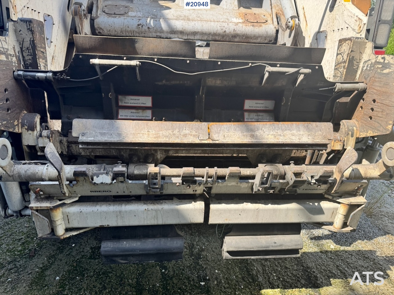 Vůz na odvoz odpadků Scania P410: obrázek 32
