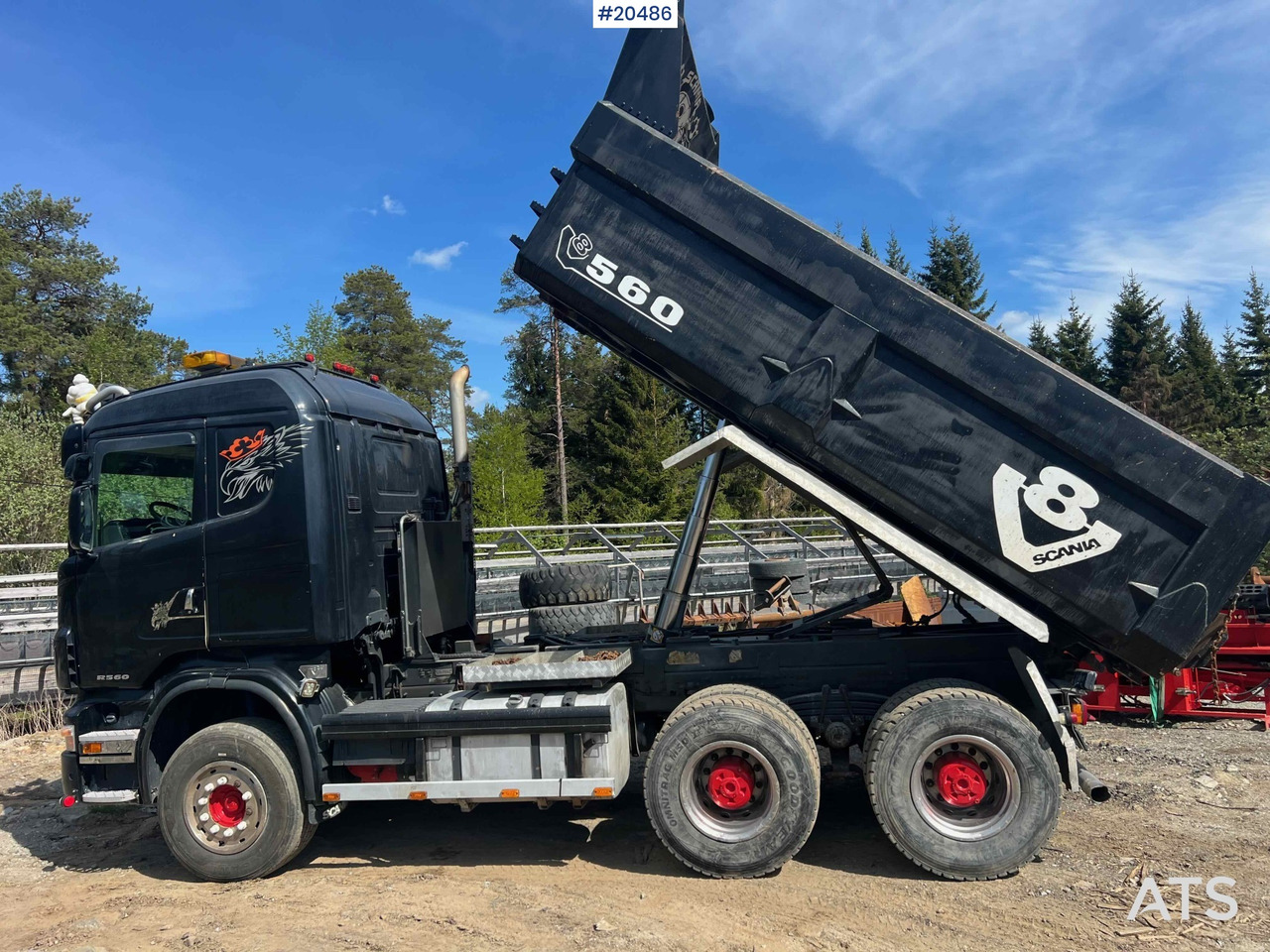 Sklápěč Scania R560: obrázek 18
