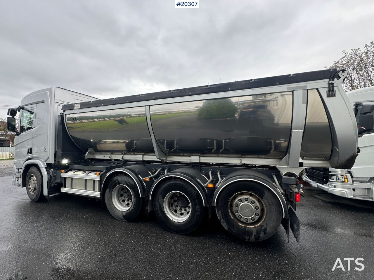 Scania R650 - Technika pro ukládaní asfaltu: obrázek 4 Scania R650 - Technika pro ukládaní asfaltu: obrázek 4