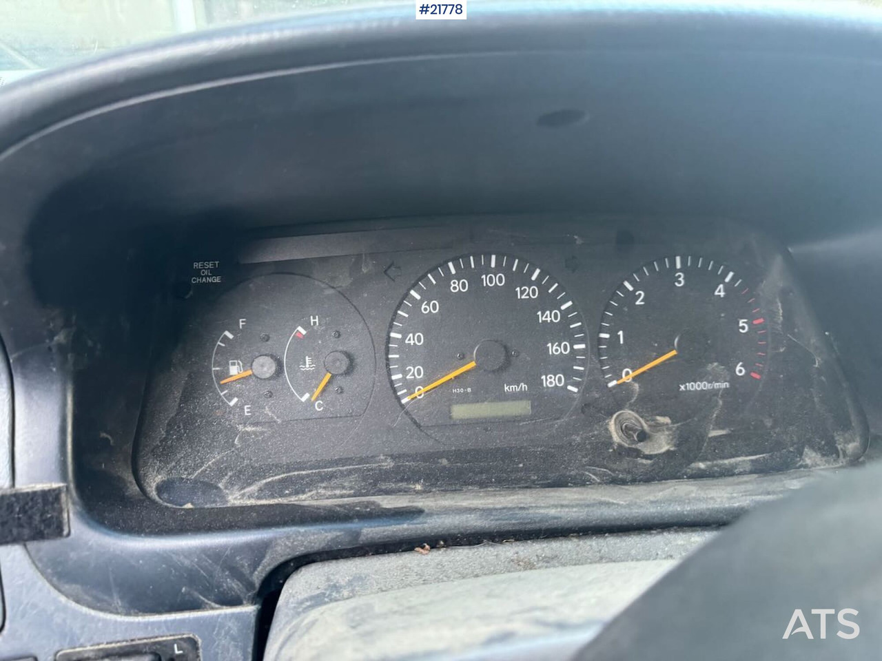 Furgon Toyota HIACE: obrázek 23