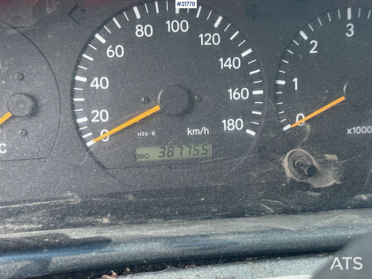 Furgon Toyota HIACE: obrázek 24