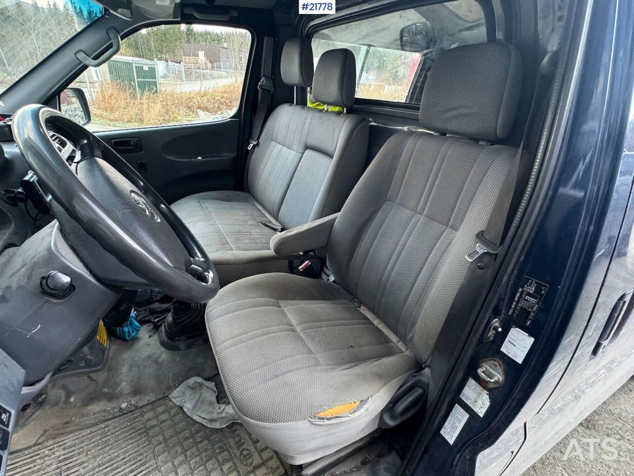 Furgon Toyota HIACE: obrázek 19