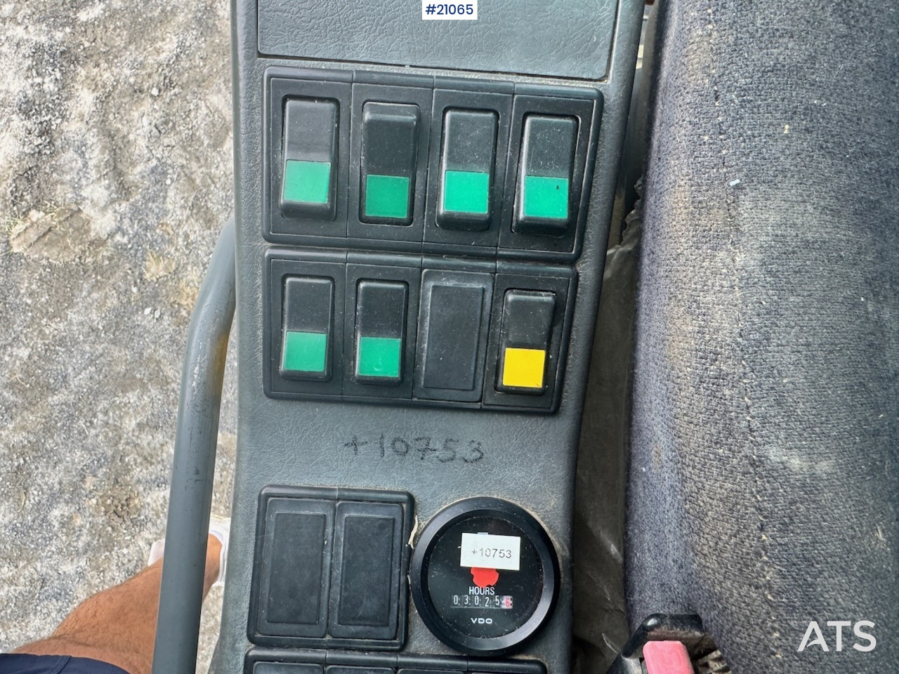 Volvo EC140 BLC leasing Volvo EC140 BLC: obrázek 40