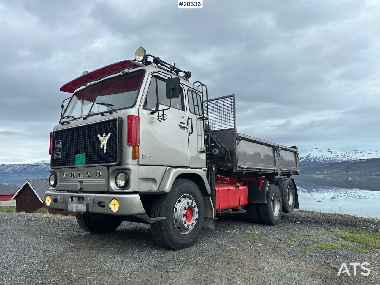 Volvo F89 46 - Nákladní automobil valníkový/ Plošinový, Auto s hydraulickou rukou: obrázek 1 Volvo F89 46 - Nákladní automobil valníkový/ Plošinový, Auto s hydraulickou rukou: obrázek 1