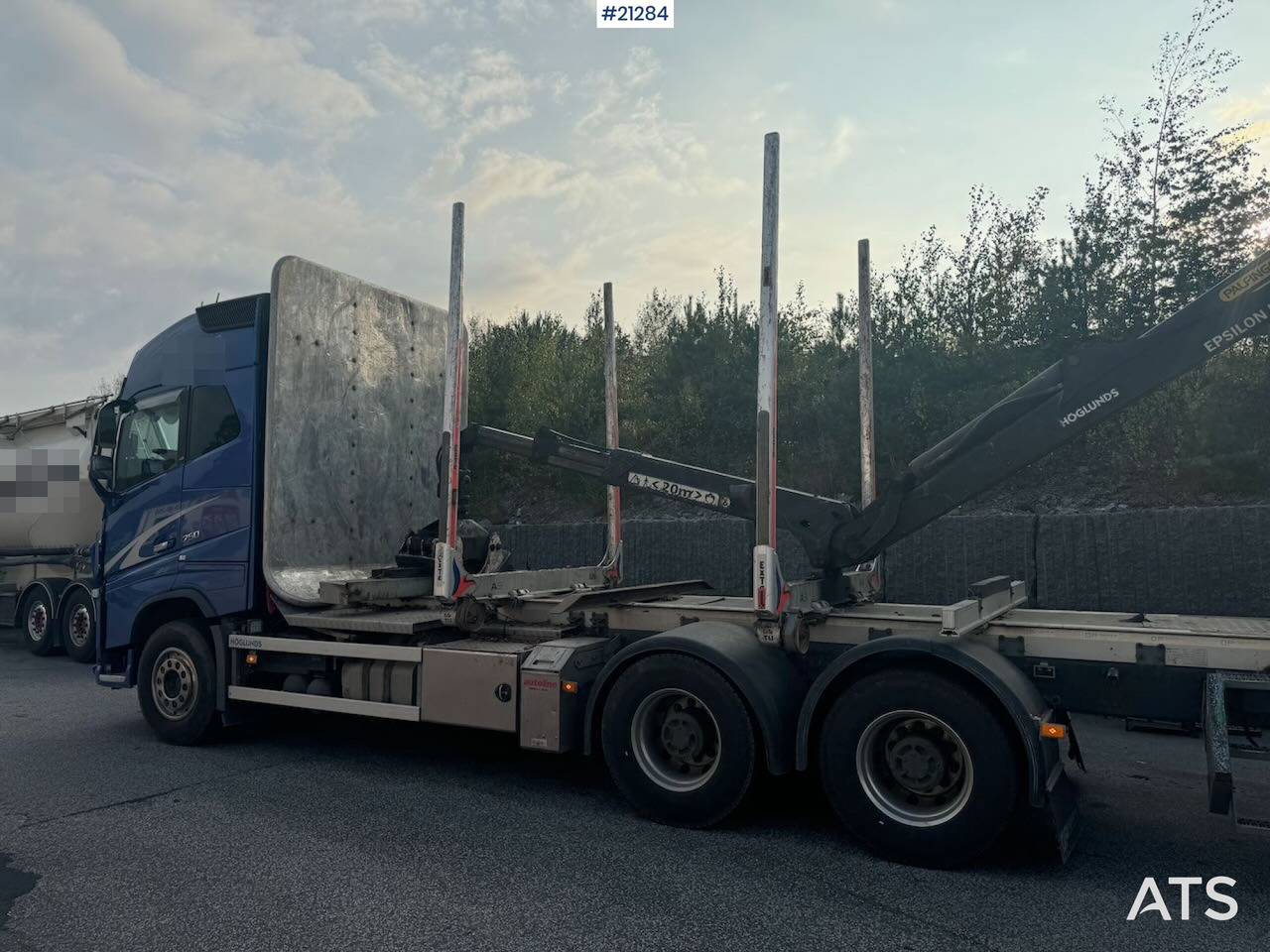 Volvo FH750 - Lesovůz, Auto s hydraulickou rukou: obrázek 2 Volvo FH750 - Lesovůz, Auto s hydraulickou rukou: obrázek 2