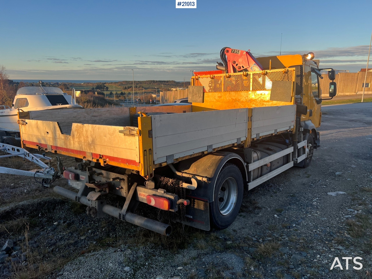 Volvo FL240 - Auto s hydraulickou rukou: obrázek 4 Volvo FL240 - Auto s hydraulickou rukou: obrázek 4