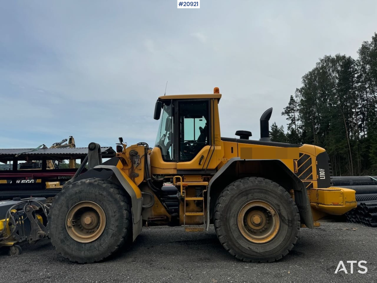 Volvo L110F - Kolový nakladač: obrázek 2 Volvo L110F - Kolový nakladač: obrázek 2