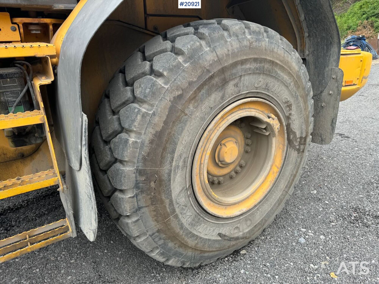 Kolový nakladač Volvo L110F: obrázek 13